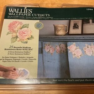 Wallies, Romania Rose